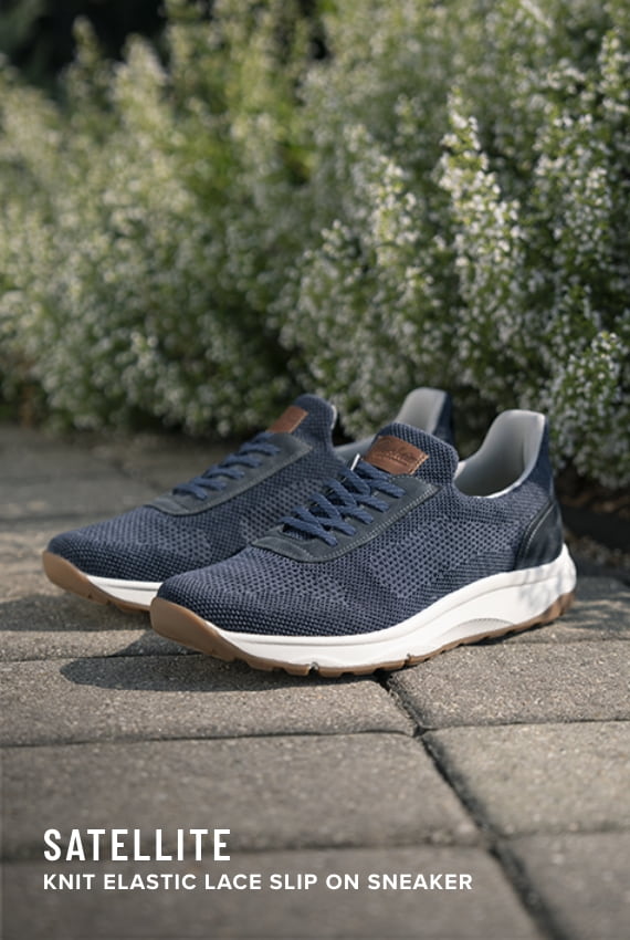 Men's Newest Shoes category. Image features the Satellite Knit in navy.