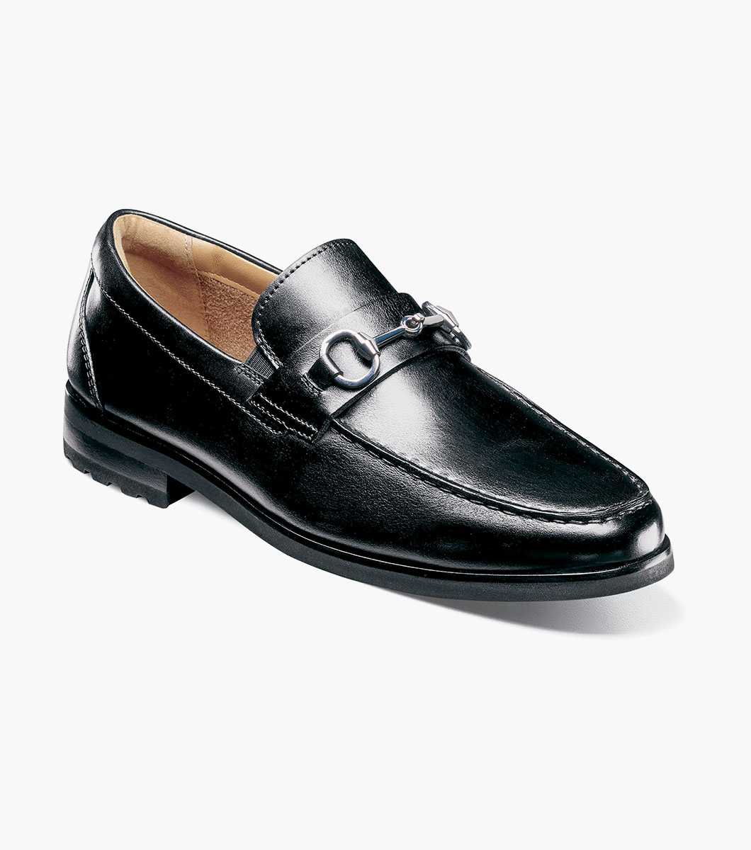 Hawthorne in Black, Front View