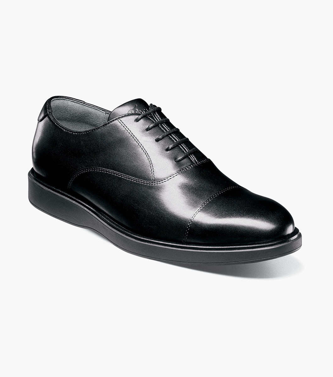 Avenue in Black, Front View