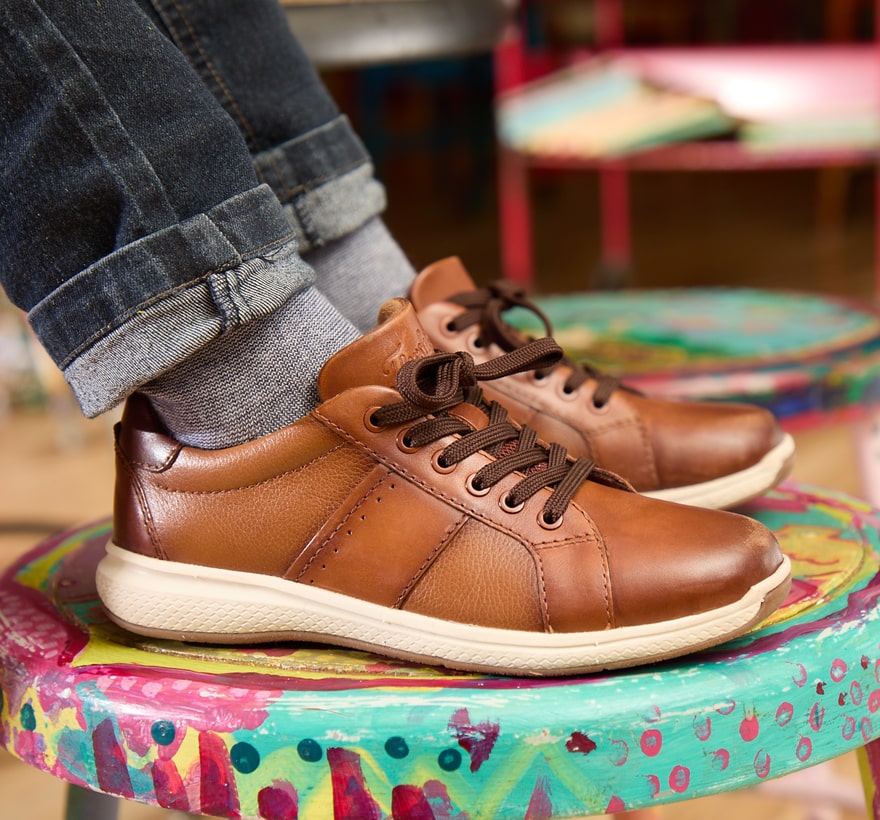 Click to shop Florsheim kids. Image features the Great Lakes Jr. in cognac.