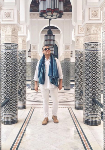 Image of social media influencer Zachary Weiss wearing Florsheim Shoes in Morocco.