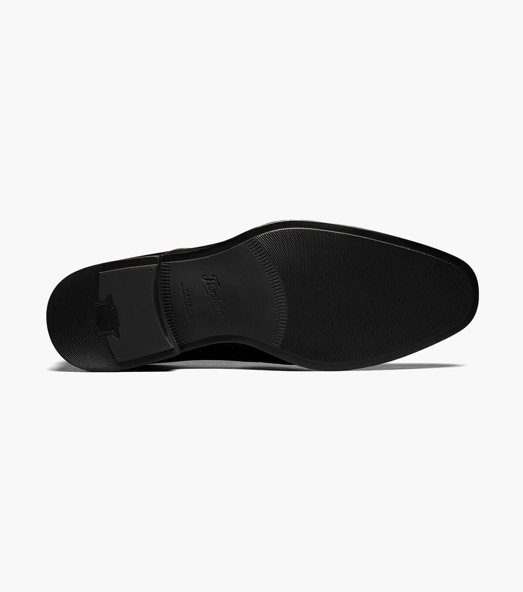 Amelio in Black, View 3
