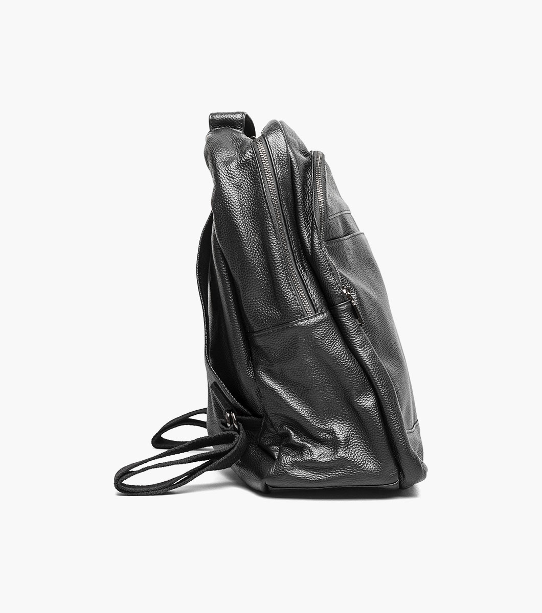 Beltran in Black Rotate View