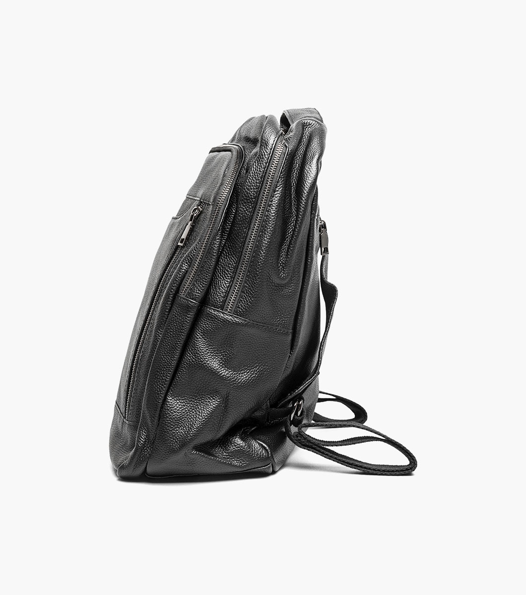 Beltran in Black Rotate View