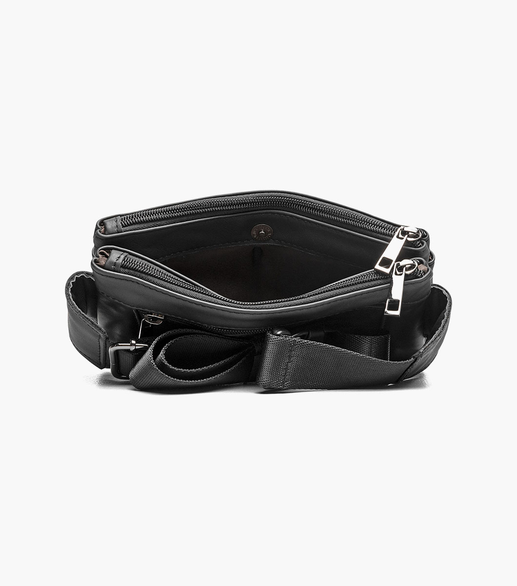 Alvaro in Black Rotate View