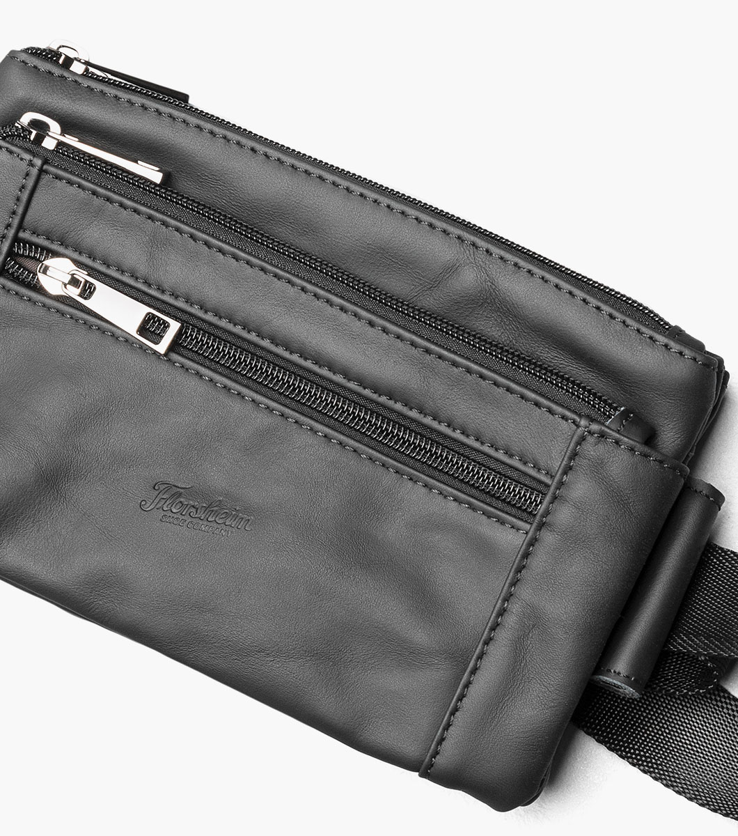 Alvaro in Black Rotate View