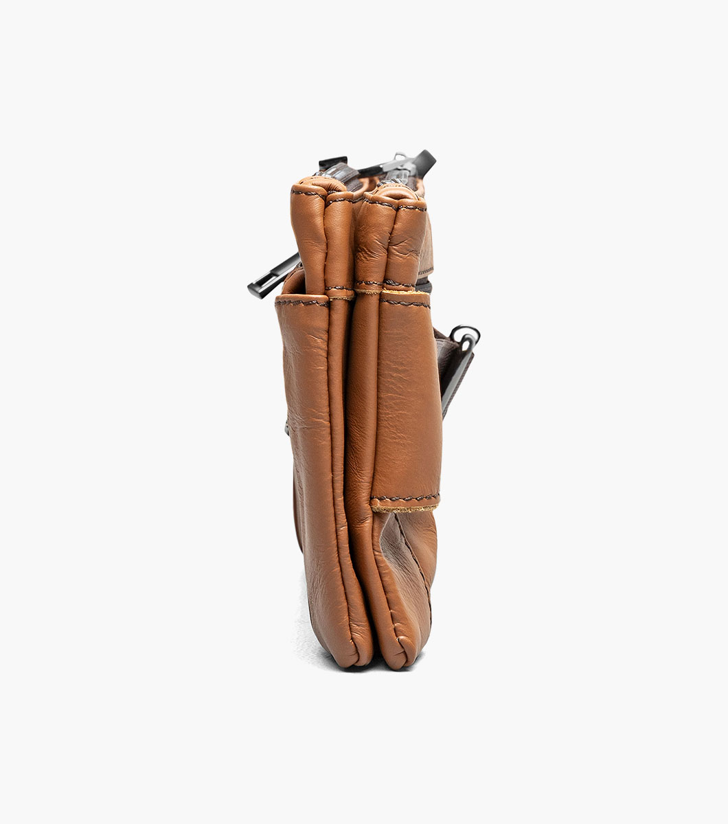 Alvaro in Tan Rotate View