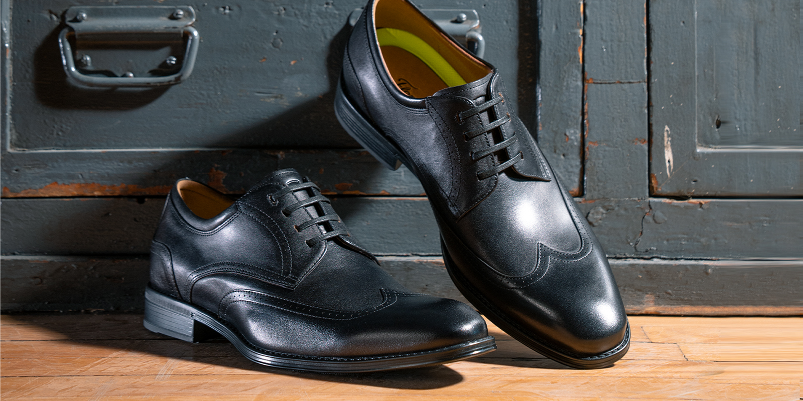 The featured image is the Jetson Wingtip Monk Strap in Black.