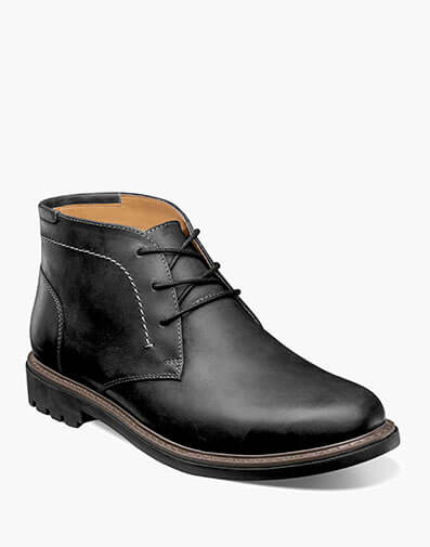 FIELD Plain Toe Chukka Boot in Black.